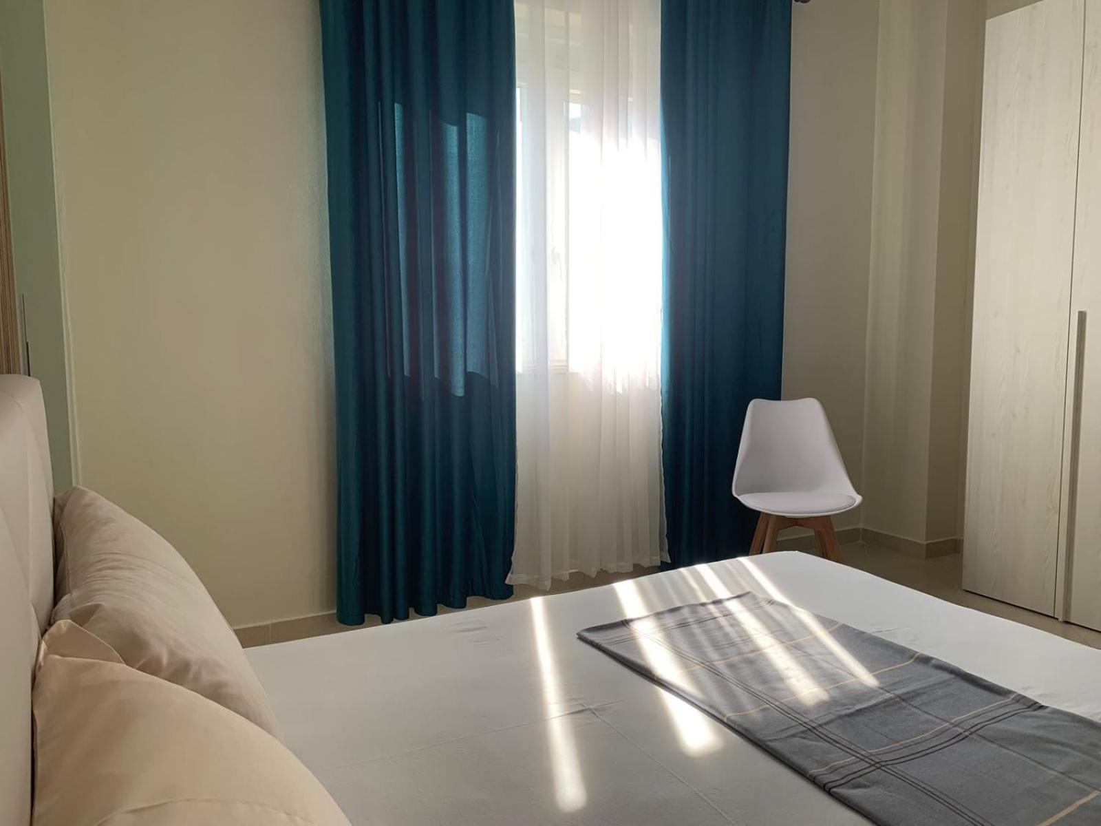 Breezy Lungomare Apartamento *