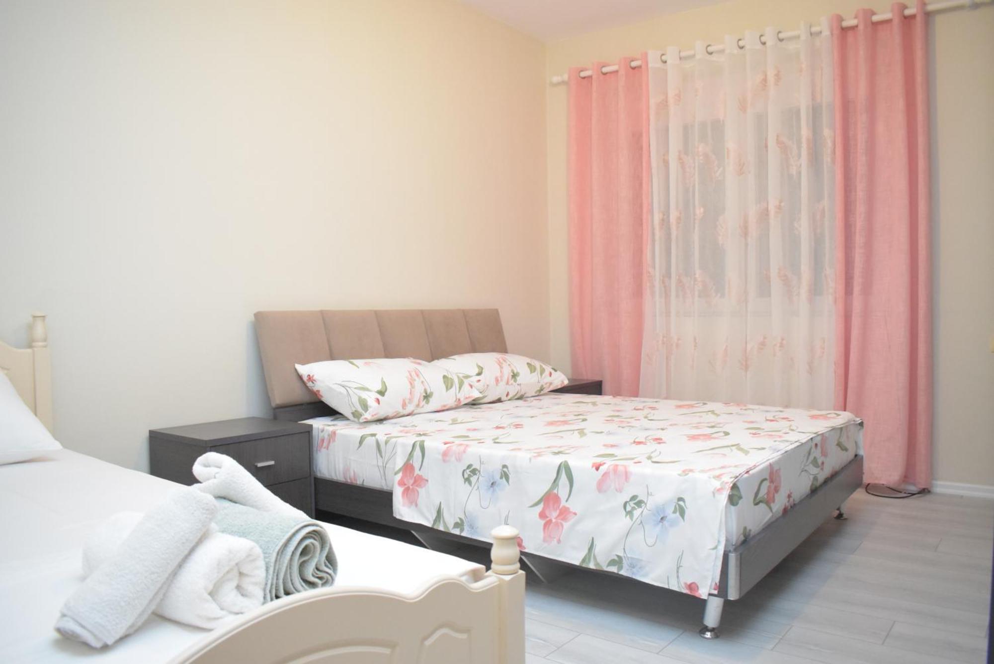 Breezy Lungomare Apartamento Vlorë